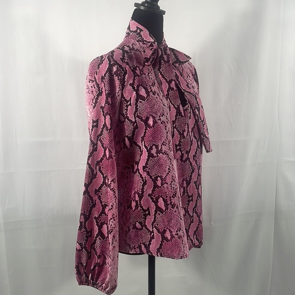 Pink, Black, Grey Snakeskin, front bow tie front, key hole, long sleeves,medium - Picture 3 of 8